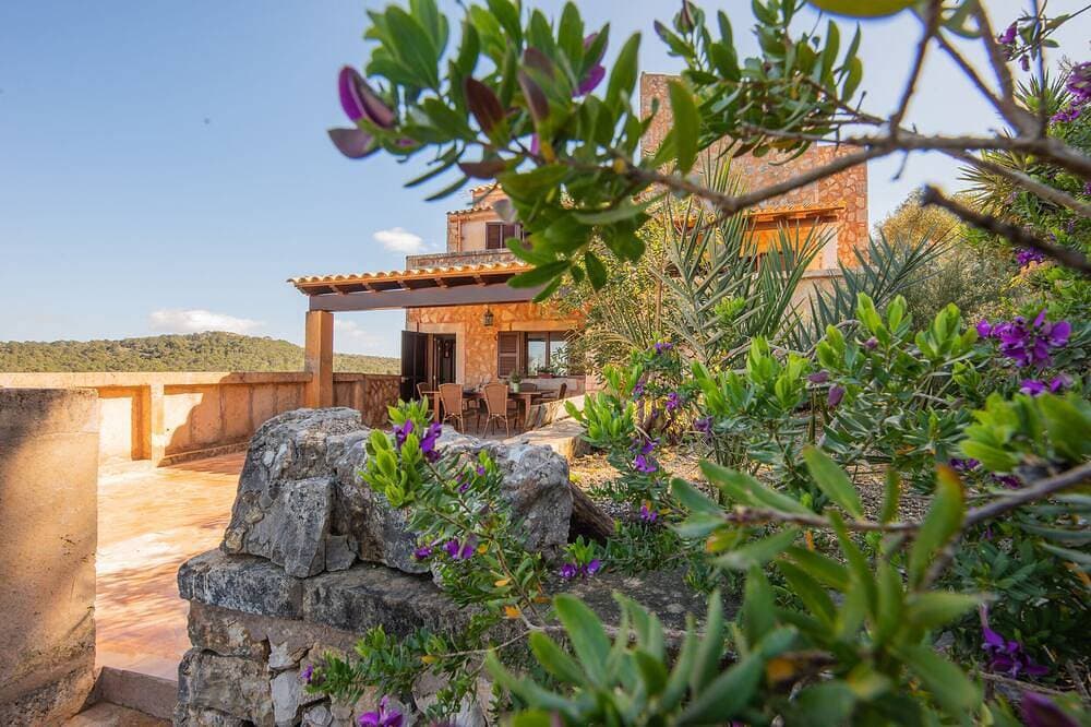 Foto 10 von 30: Schöne Naturstein-Finca für 7 Personen mit Ausblick, privatem Pool, Klima, Wlan.
