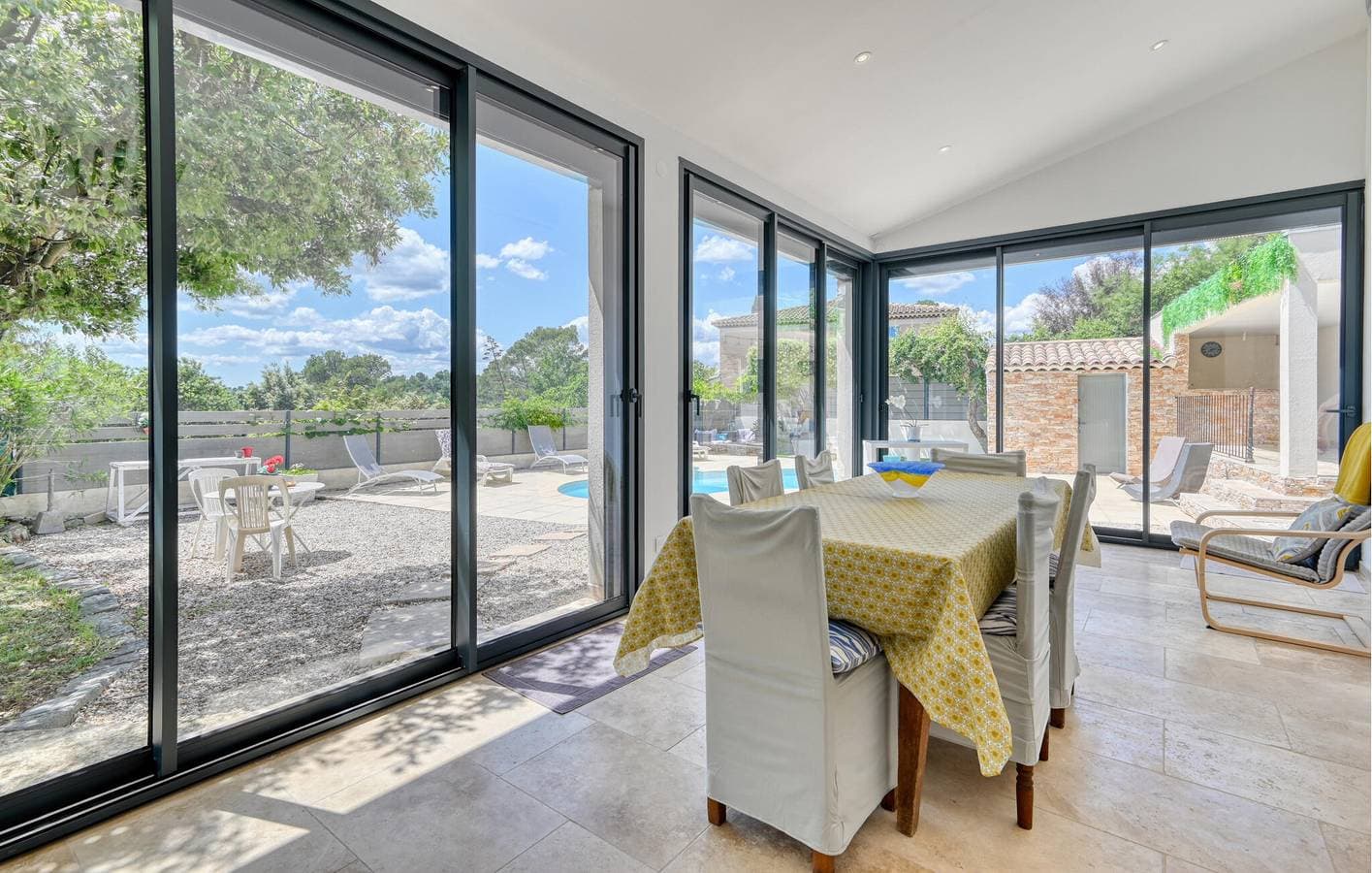 Foto 5 von 23: Appartement am Pool mit Parkplatz und Internet