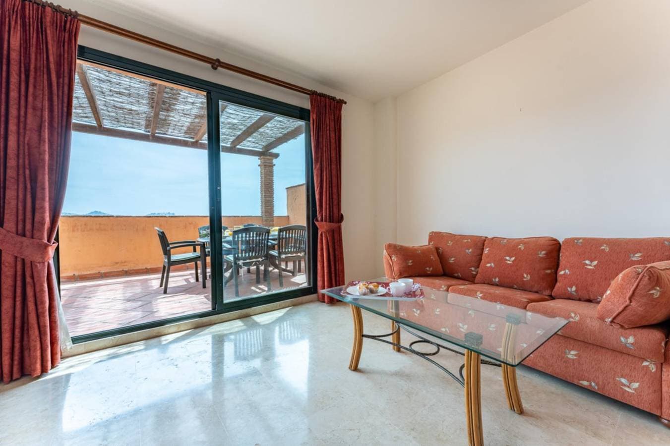 Foto 6 von 34: Ferienwohnung für 4 Personen mit Balkon/Terrasse