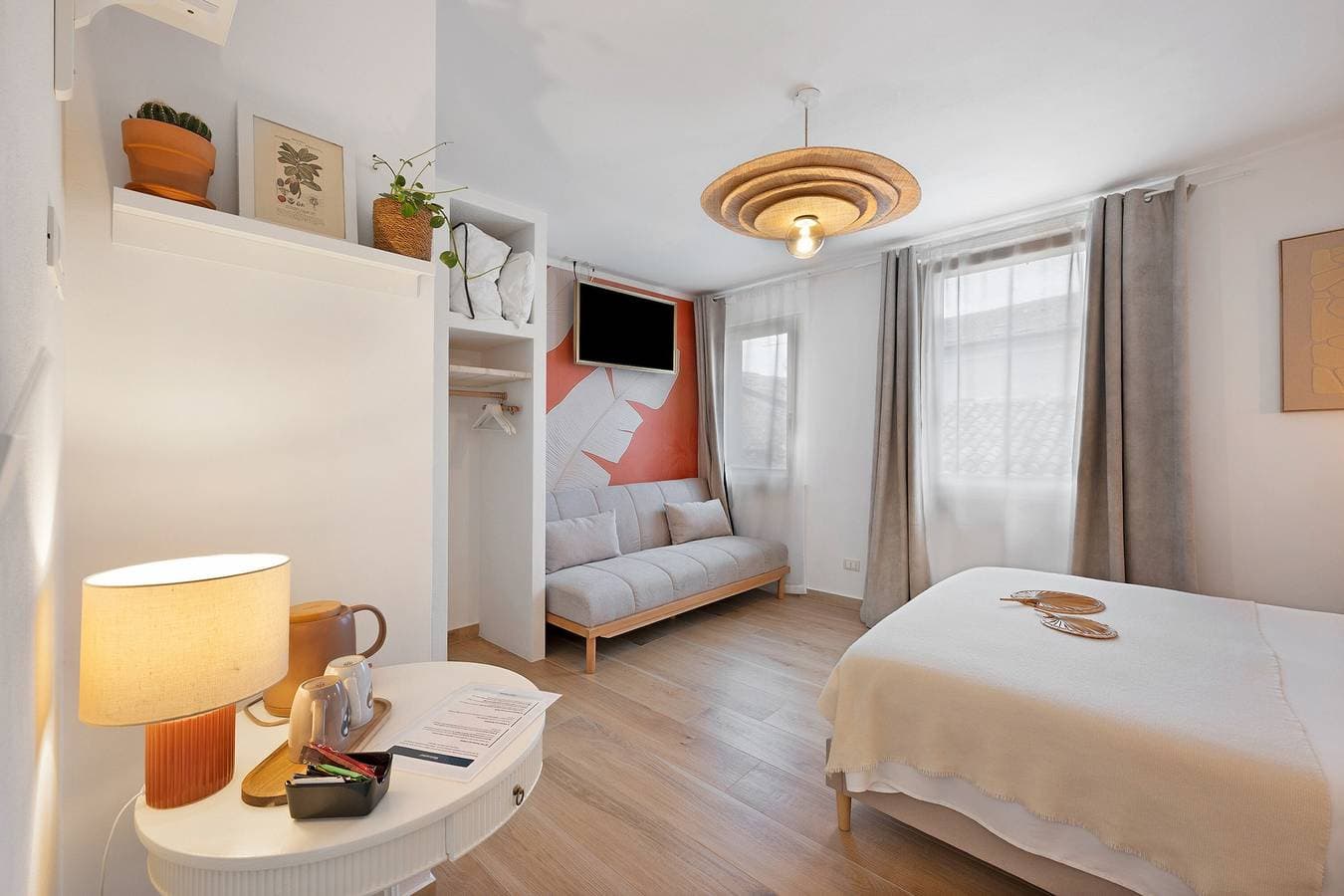 Foto 2 von 34: Residenza Tre Cuori: Zimmer mit Seeblick, WLAN & Klimaanlage in Torri del Benaco