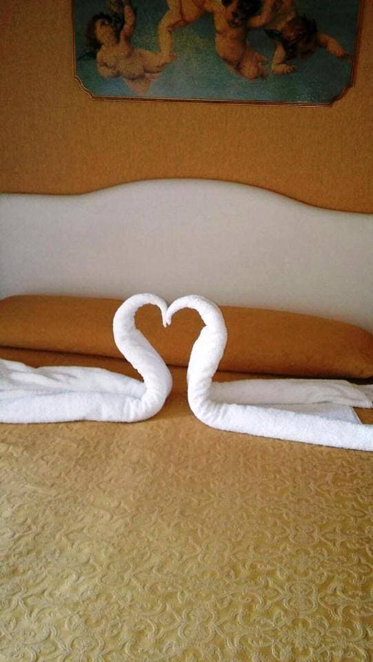 Foto 8 von 12: Double or Twin Room
