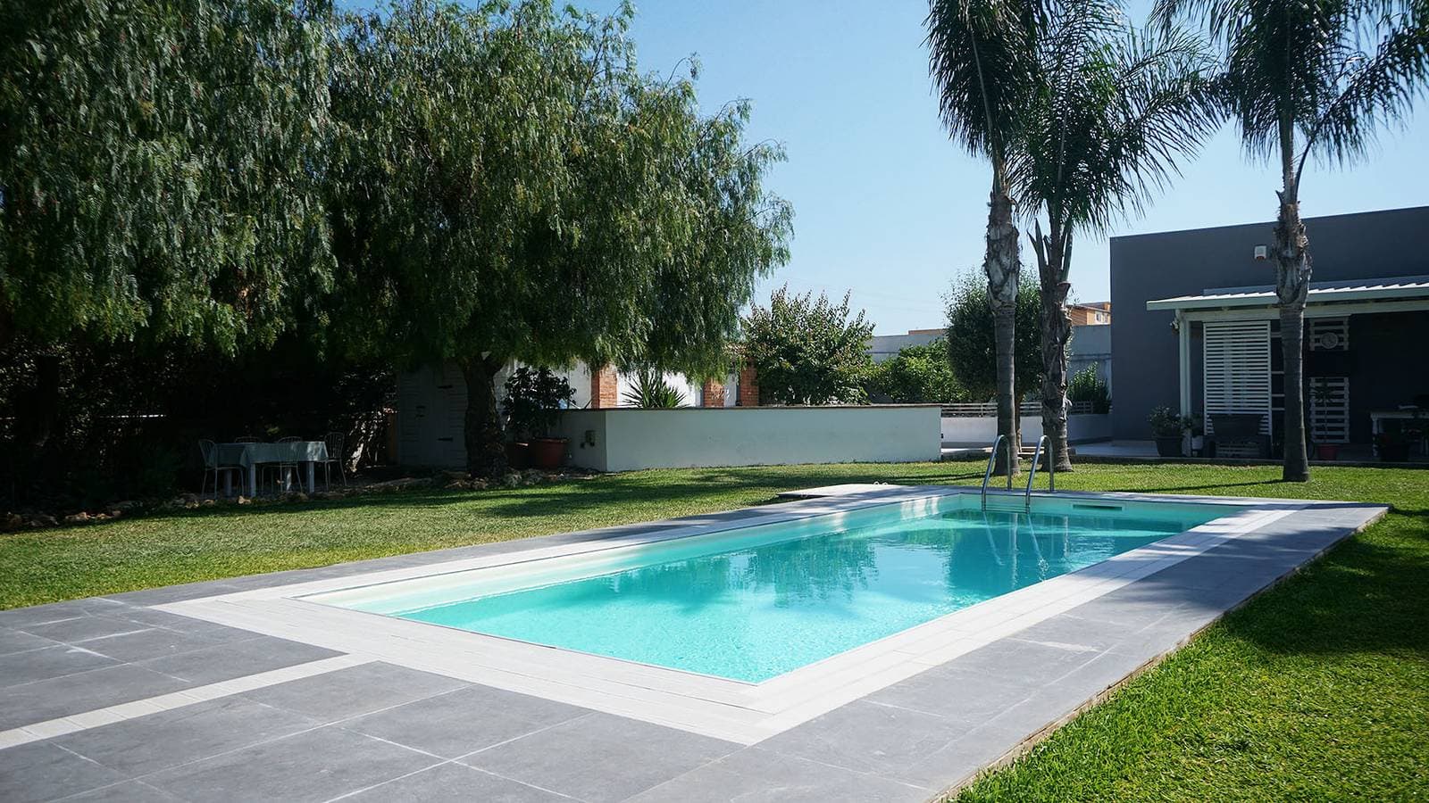 Dependance in Villa con piscina - Ibr 1