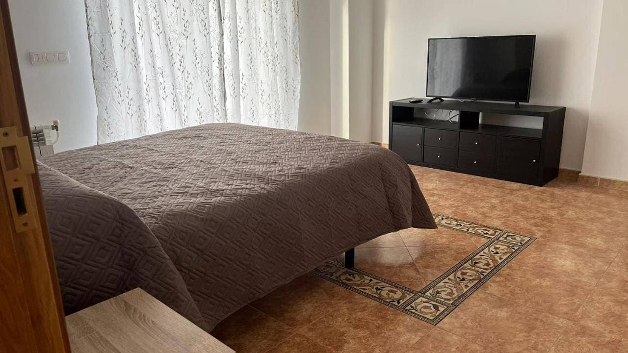 Foto 4 von 11: Double or Twin Room with Shared Bathroom