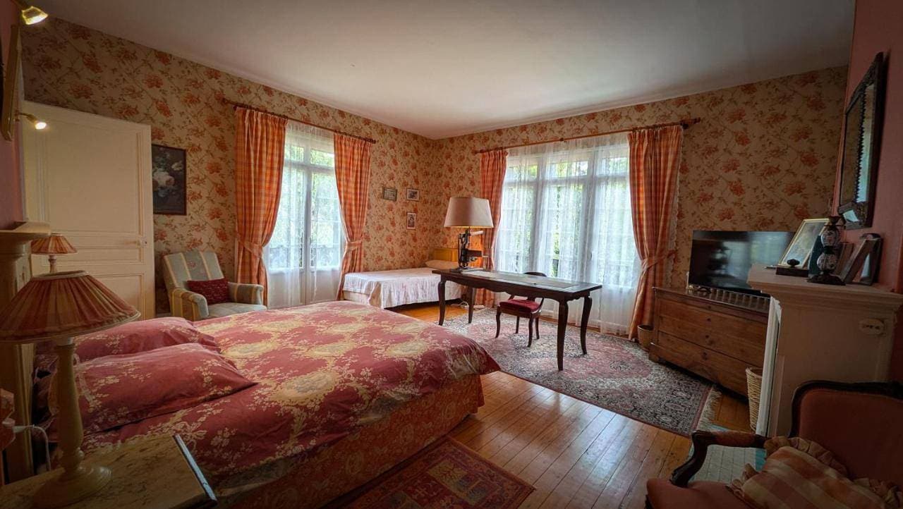 Foto 6 von 9: Double Room with Private Bathroom