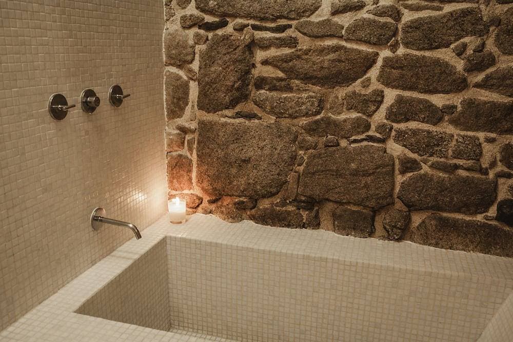 Foto 2 von 18: One of two private and intimate casitas. Surrounded by nature.