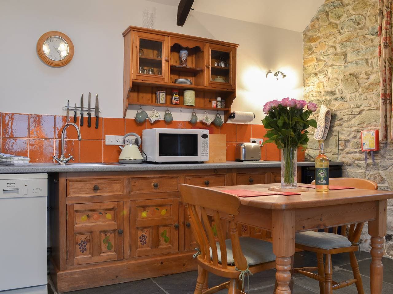 Foto 4 von 12: Cottage für 2 Personen mit Garten