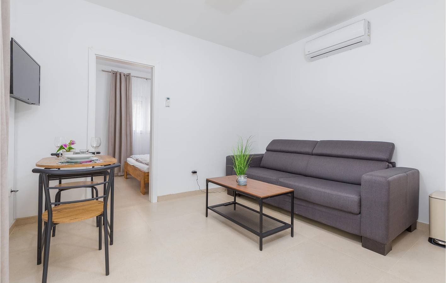 Foto 8 von 32: Gemütliche Ferienwohnung, 500 m vom Strand von Fažana entfernt, mit Terrasse und WLAN