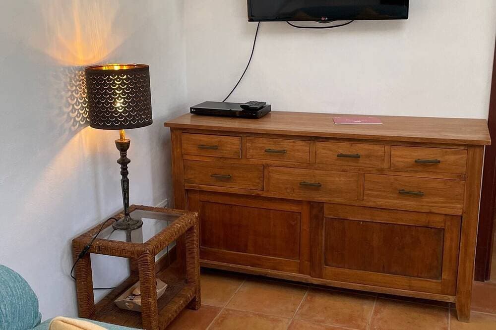 Foto 3 von 30: Tolles Haus, großer privater Außenbereich mit Grill und privatem Pool