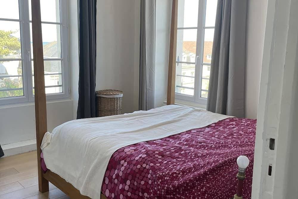 Foto 2 von 10: Apartment La Vigie - 30 m from the sea, small sea view