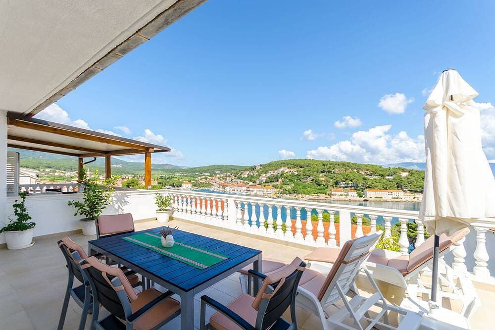 Ferienwohnungen Jakov - Jelsa - Insel Hvar 1