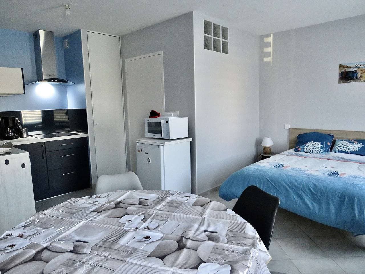 Foto 3 von 16: Plouhinec: Charmantes Studio mit WLAN, Parkplatz und Haustiere erlaubt