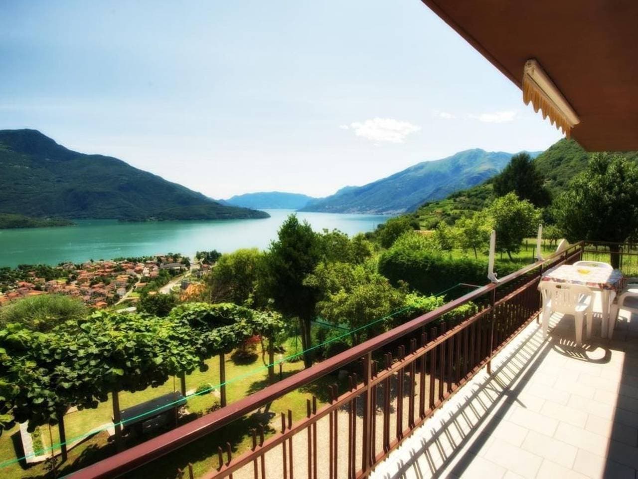 Casa Luna' Wohnung mit Wasserblick 1