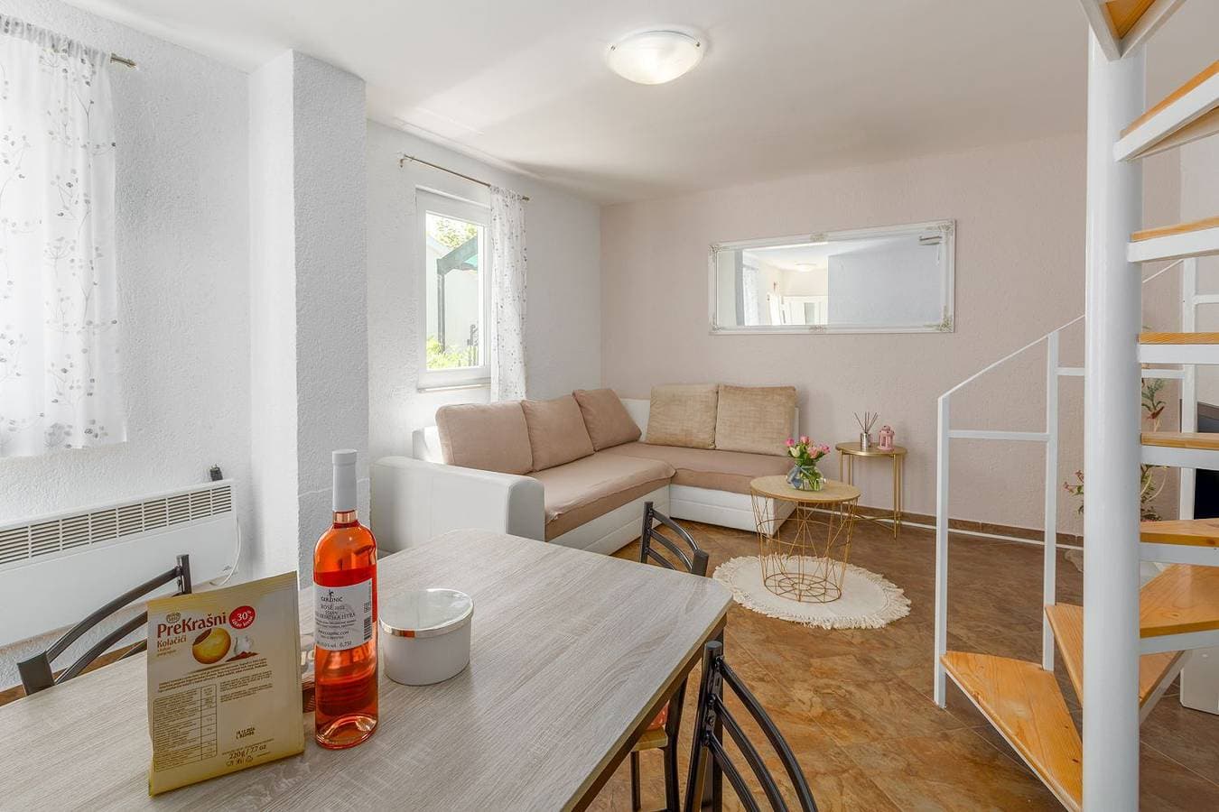 Foto 4 von 14: Besonderes Apartment mit eigener Galerie im Dachgeschoss - nur wenige Minuten zum Strand