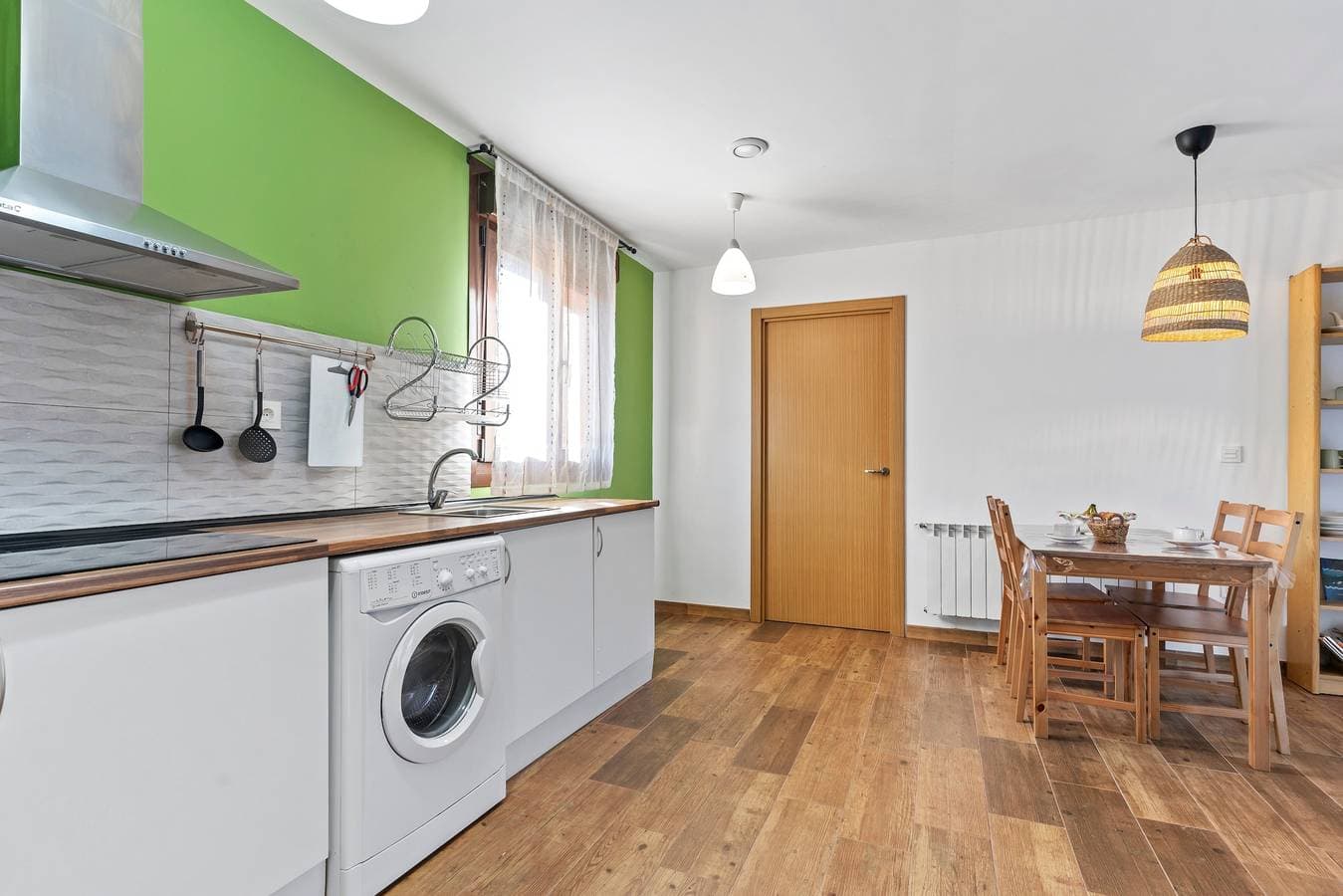 Foto 11 von 25: Ferienwohnung 'Prao' mit Bergblick, privater Terrasse und Wi-Fi