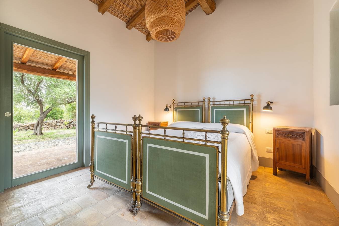 Foto 9 von 23: La Tanca Del Conte – Suite Banano mit privatem Pool und Meerblick