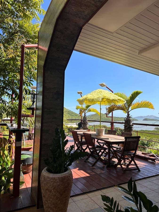 LE CHARME DU LOTUS, Villa F5 vue sur mer 1