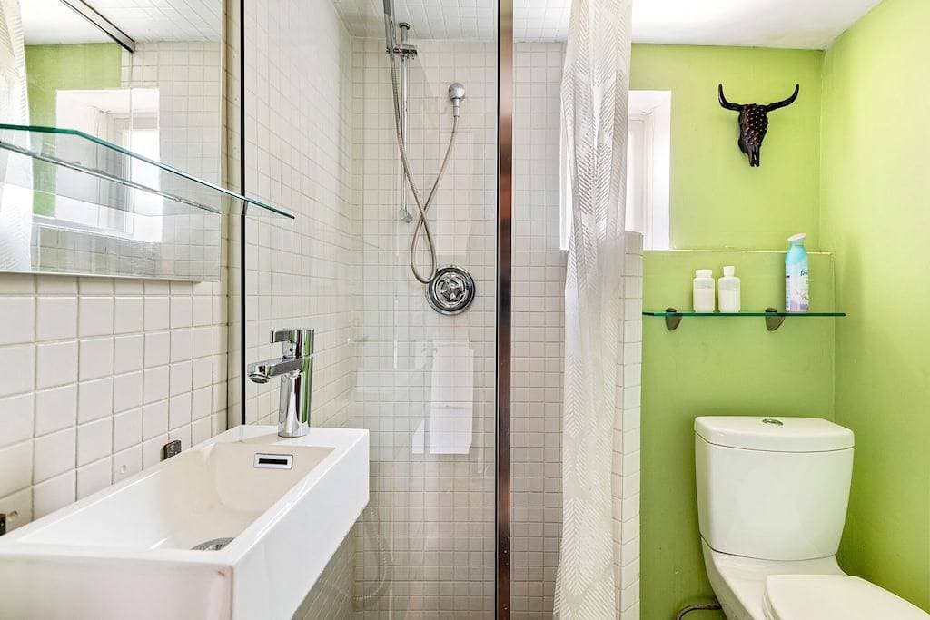 Foto 9 von 13: Cozy Studio Minutes From Barton springs and Downtown