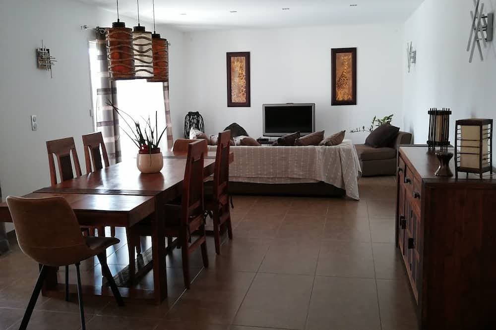 Foto 5 von 30: Villa in der Nähe der Innenstadt 6 km von den Stränden entfernt