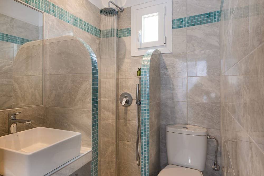 Foto 11 von 25: Aislin House: Where Beachfront Bliss Meets Santorini Charm!