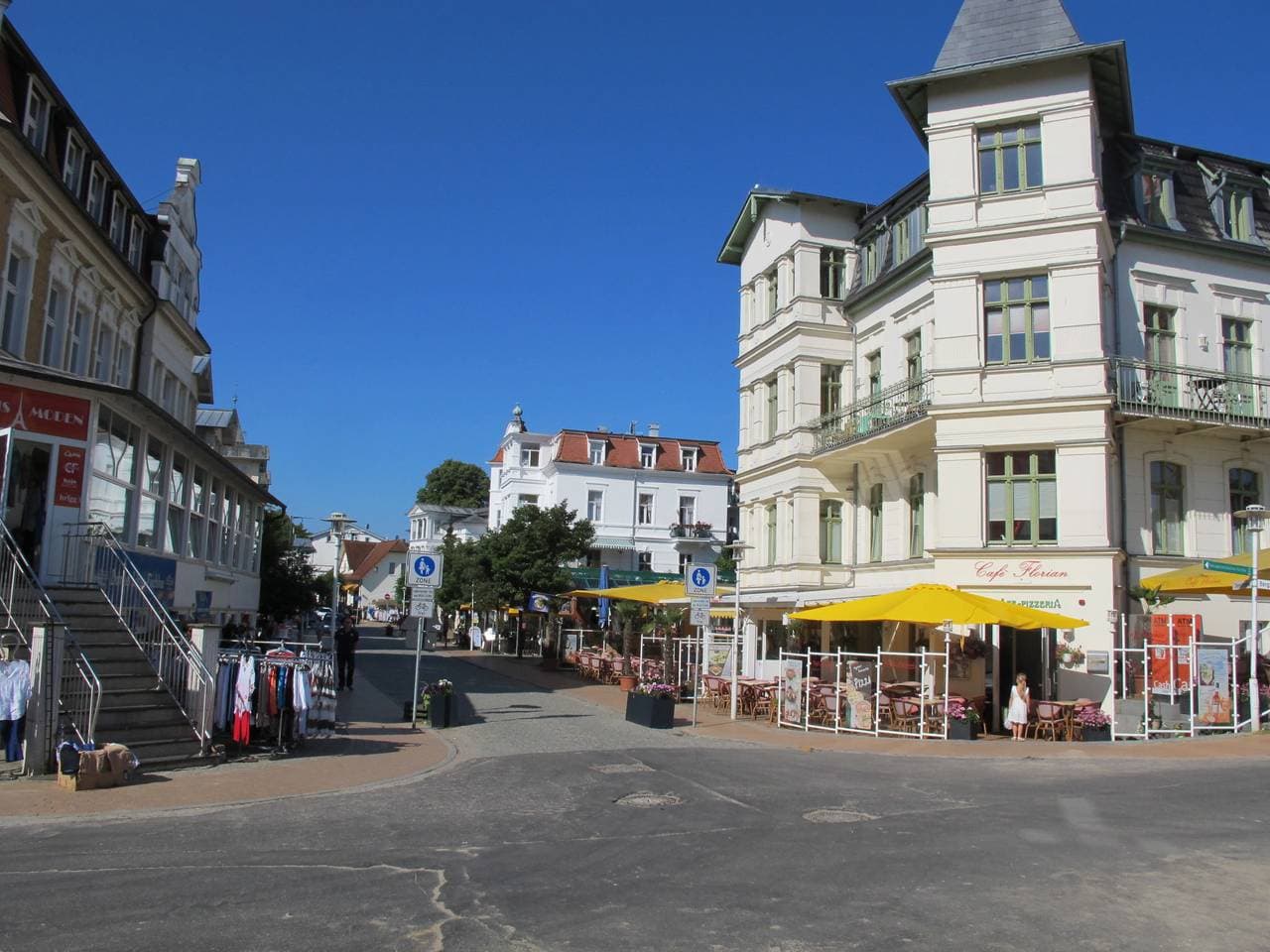 Foto 11 von 12: Kleine, frisch renovierte Zwei-Zimmerwohnung