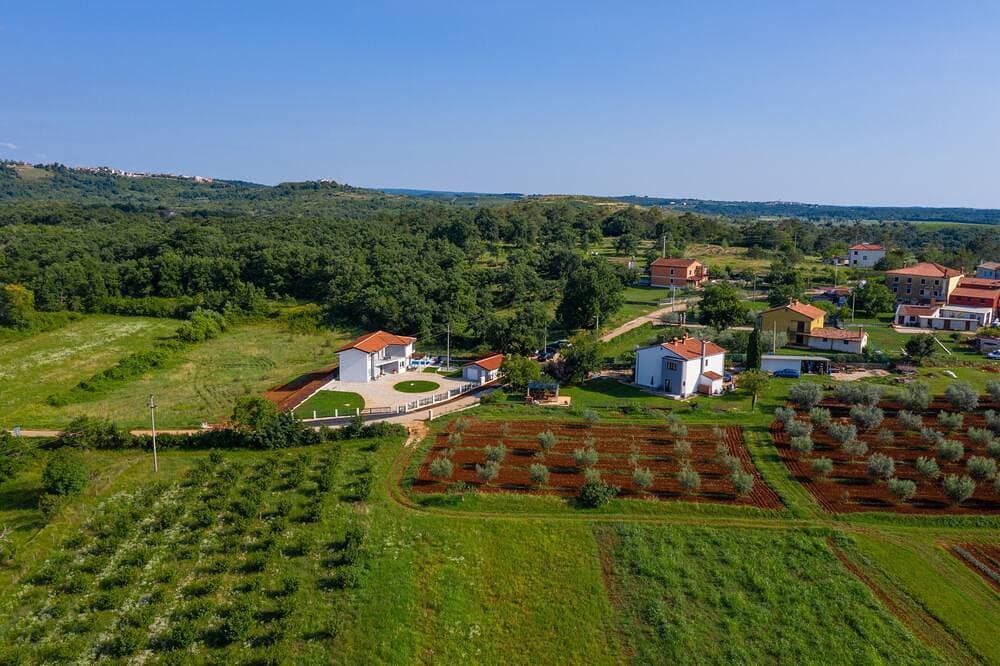 Foto 11 von 30: Villa Jelena | 4-Sterne-Villa mit beheiztem Pool, Privatsphäre & Grillhaus