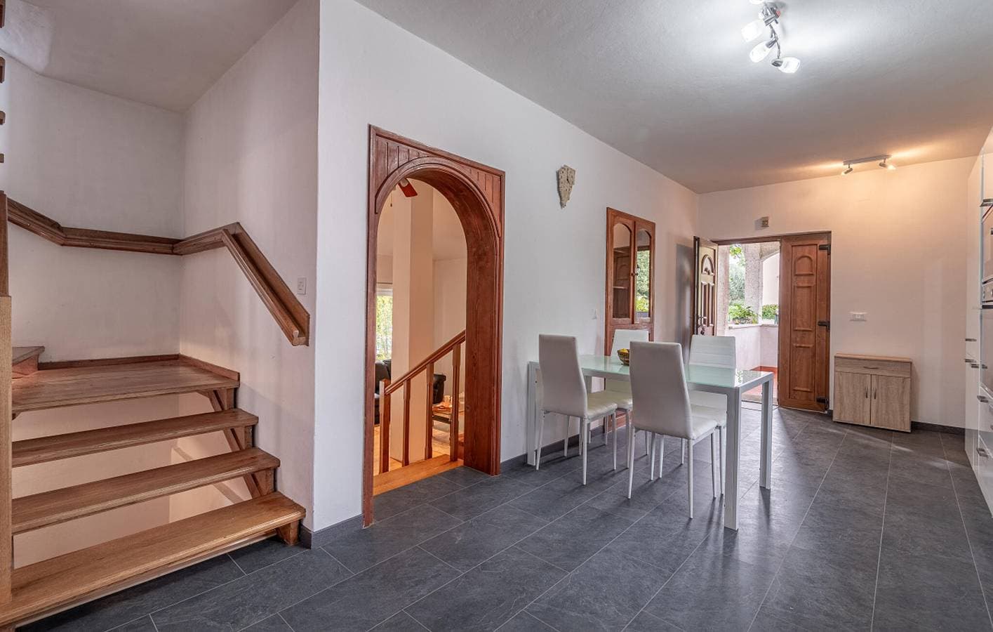 Foto 7 von 37: Charmante 2-Zimmer-Wohnung mit Terrasse, WLAN und Parkplatz in Žminj