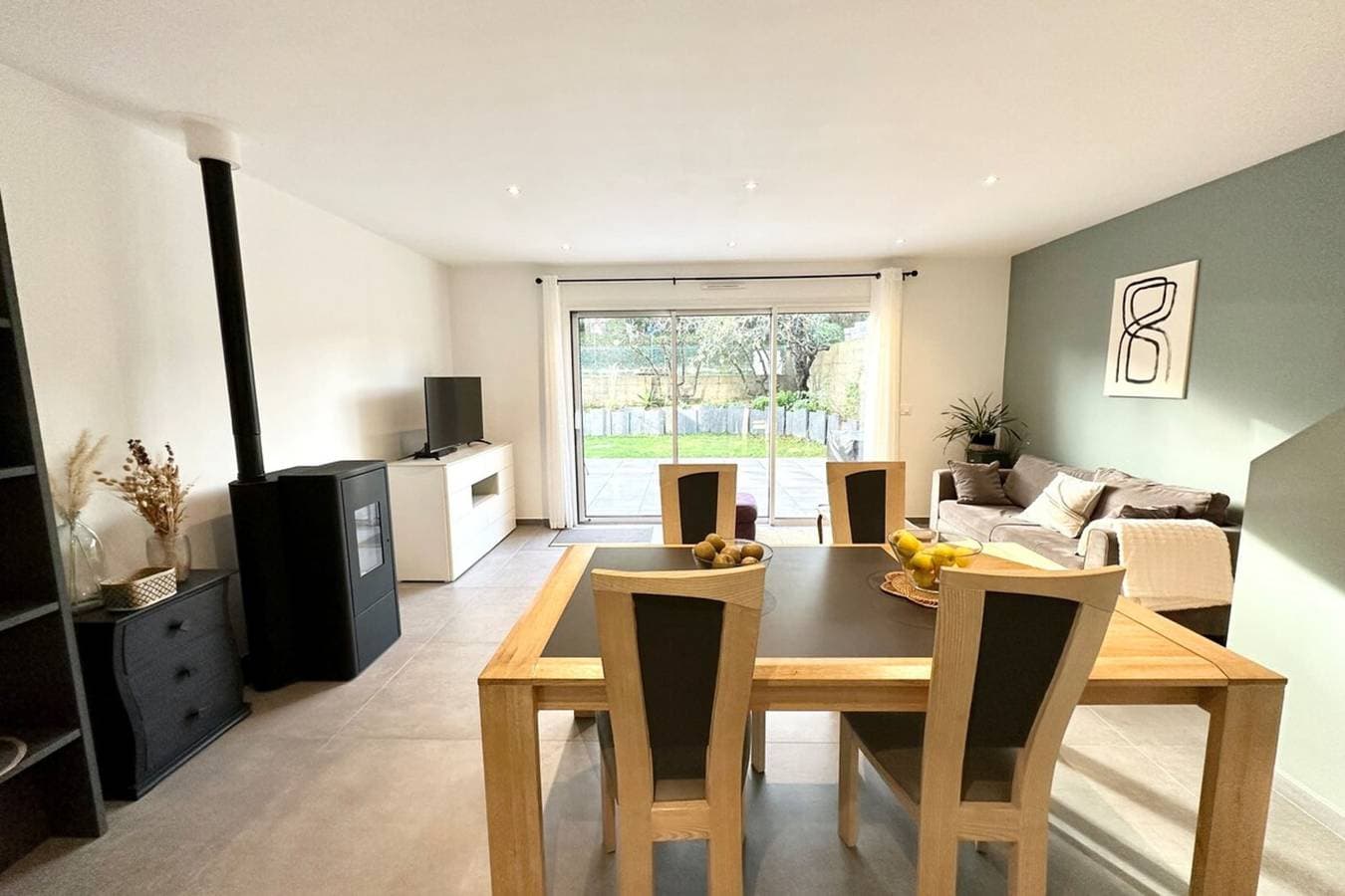 Foto 7 von 40: Ferienhaus für 6 Personen mit Terrasse