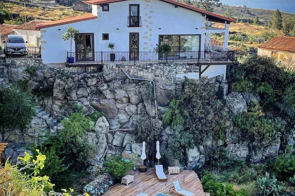 Foto 13 von 30: Canarian style house with sea views and terrace