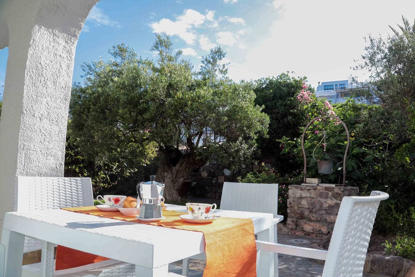 Foto 13 von 31: Luxury Beachfront Villa Kaleidos