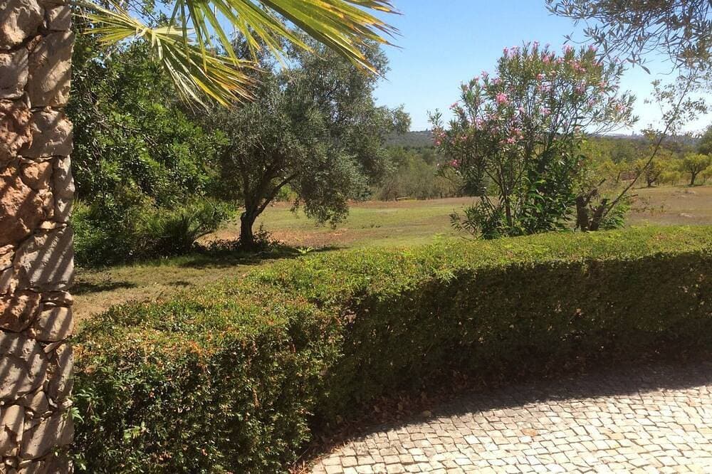 Foto 13 von 30: Fabelhafte Designervilla, Eigener Pool Und Gärten, Erstaunlicher Blick Über Tavira Bis Zum Meer