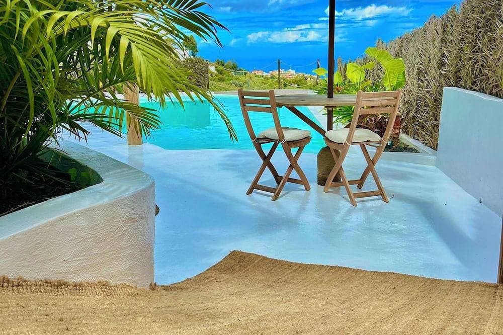 Foto 13 von 30: Boho Villa in Firgas | Pool, Nature, BBQ, and Ocean Views
