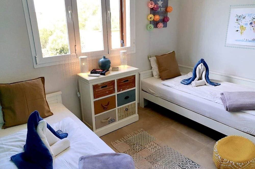 Foto 6 von 30: Familienfreundliche Villa mit Pool, Internet, Klimaanlage, Waschm., Trockner