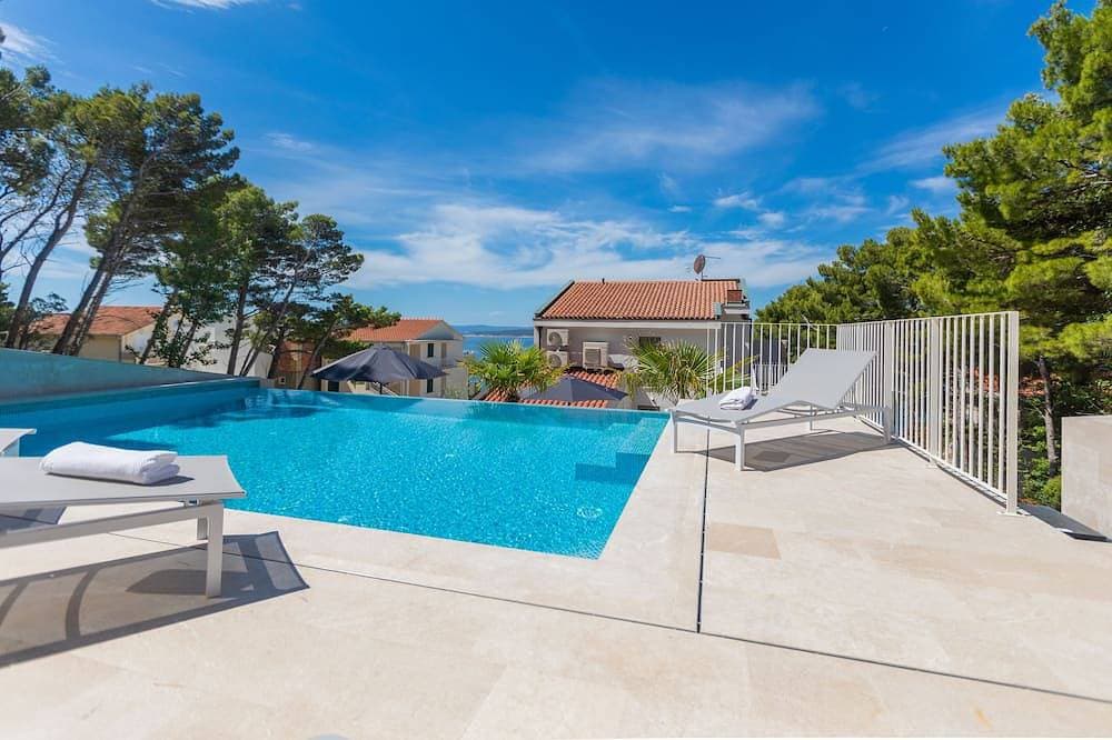 Villa Brela Apartment 1 1