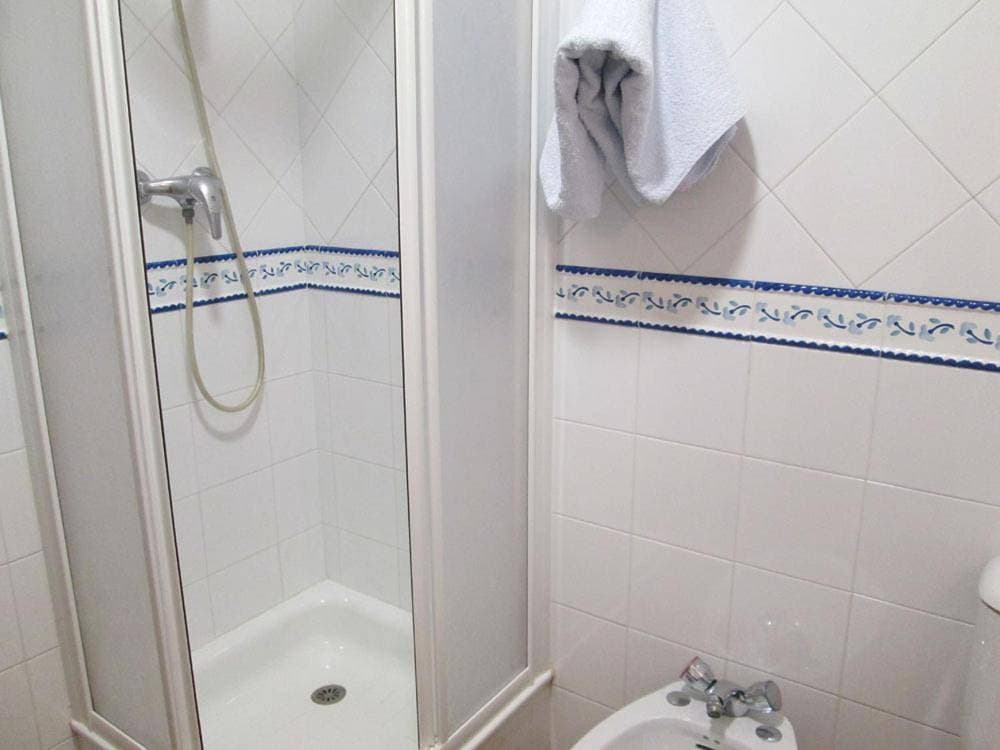 Foto 11 von 11: Double or Twin Room