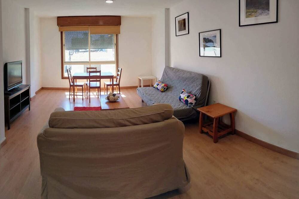 Zentrale Wohnung mit drei Schlafzimmern in Santa Cruz 5B 1