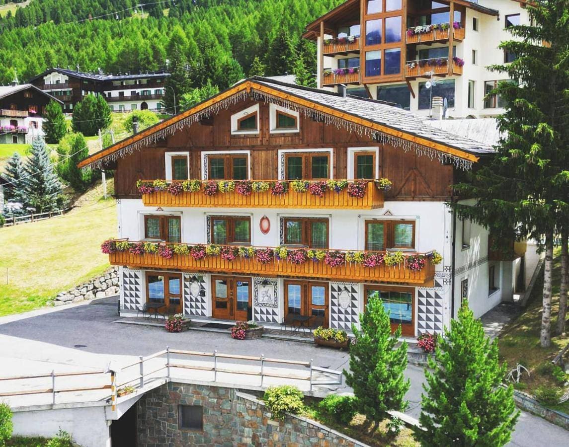 Hotel Duc De Rohan 1