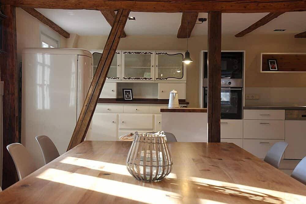 Ferienhaus mit 170qm, Wellnessbereich, 5 Schlafzimmer, max. 10 Personen 1