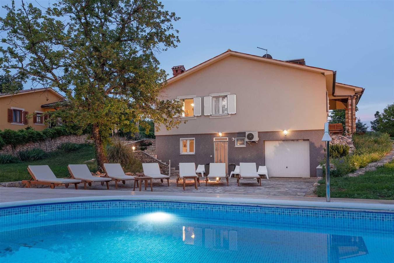 Foto 2 von 31: Villa Maja, eine wunderschöne istrische Villa in der Nähe von Labin