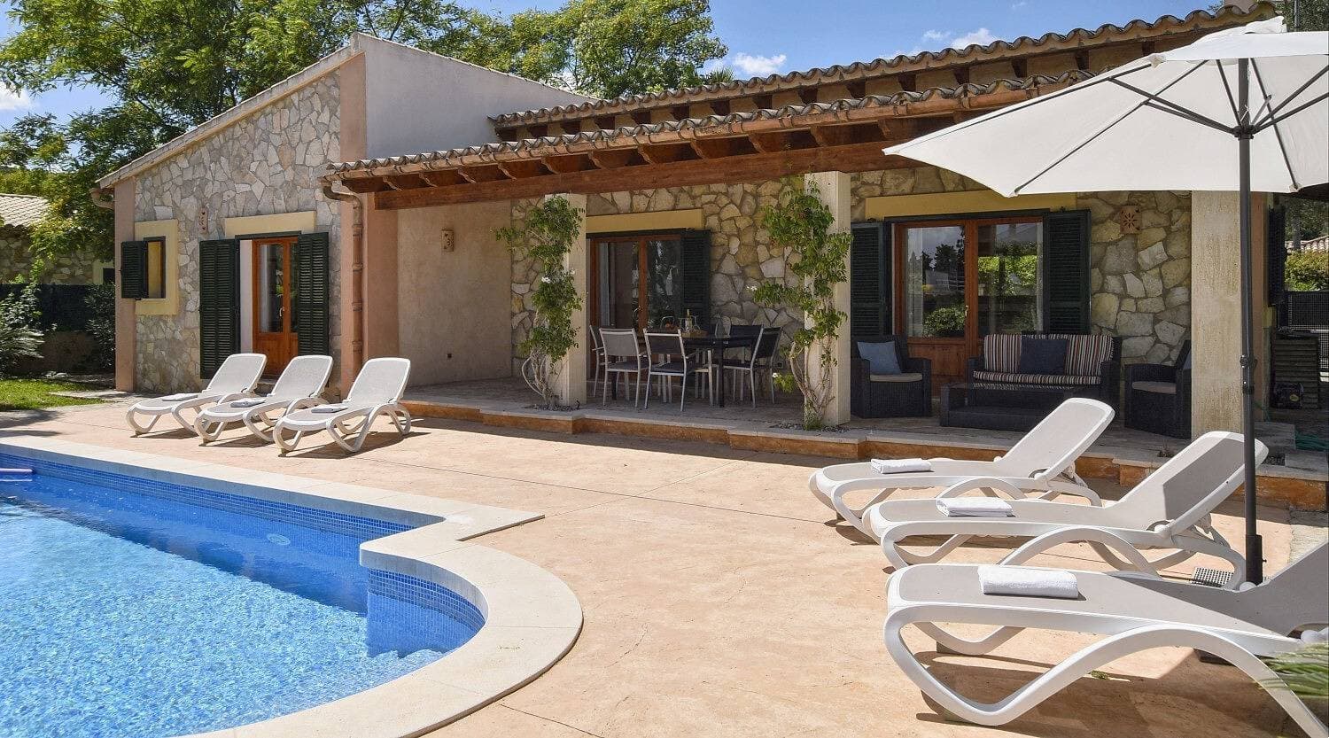 Foto 3 von 27: Ferienhaus 'Correfoc' mit privatem Pool, WLAN und Klimaanlage