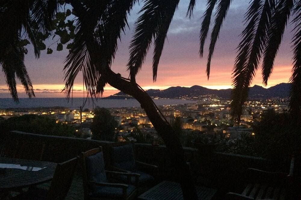 Foto 11 von 21: Schönes Studio an der Ruhe auf den Höhen von Cannes, 10 Minuten von der Croisette.