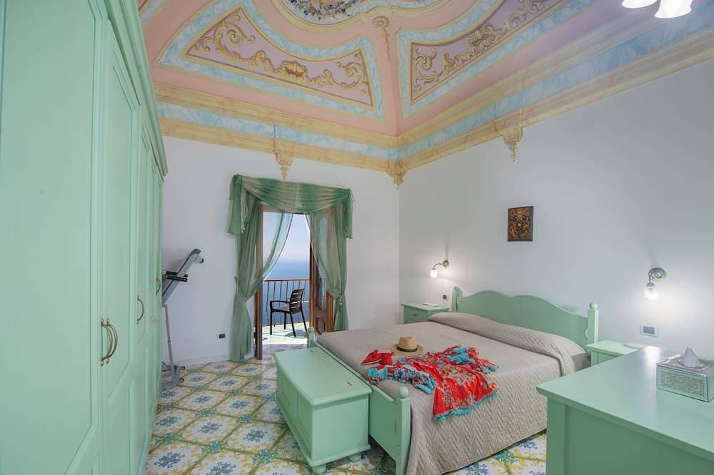 Foto 2 von 30: Antike Villa mit fantastischem Meerblick und Pool nur wenige Minuten von Positano entfernt