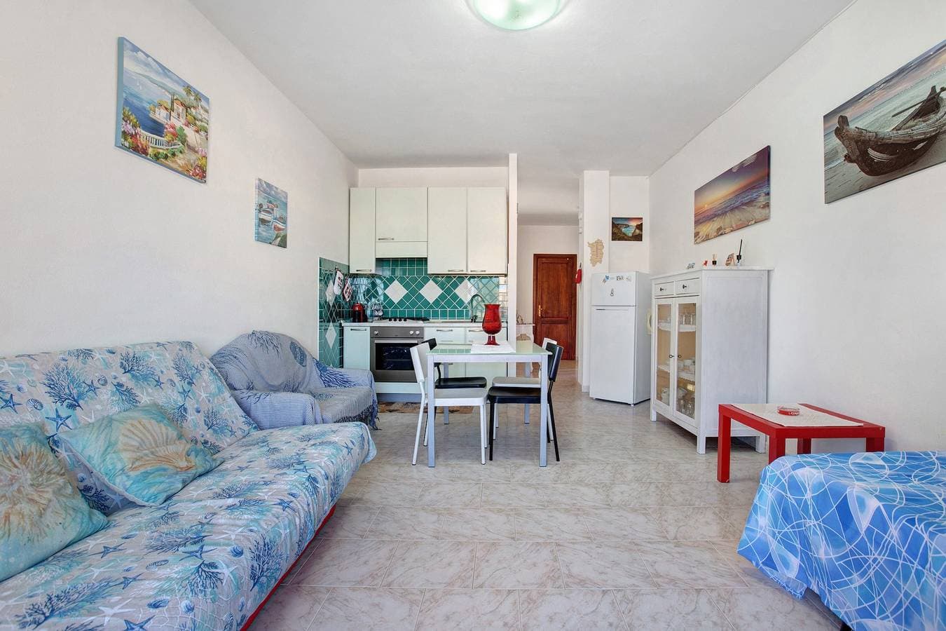 Foto 4 von 28: Ferienhaus 100 m vom Strand mit privater Terrasse, Balkon und Klimaanlage