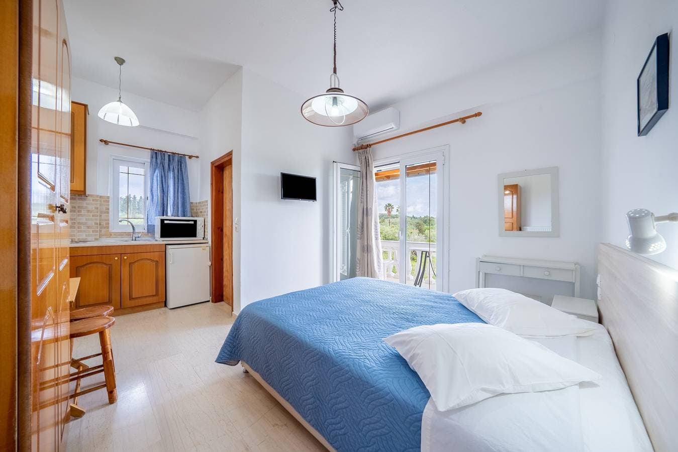 Foto 3 von 32: Ferienwohnung 'Neptun' mit Meerblick, Gemeinschaftsterrasse und Wi-Fi