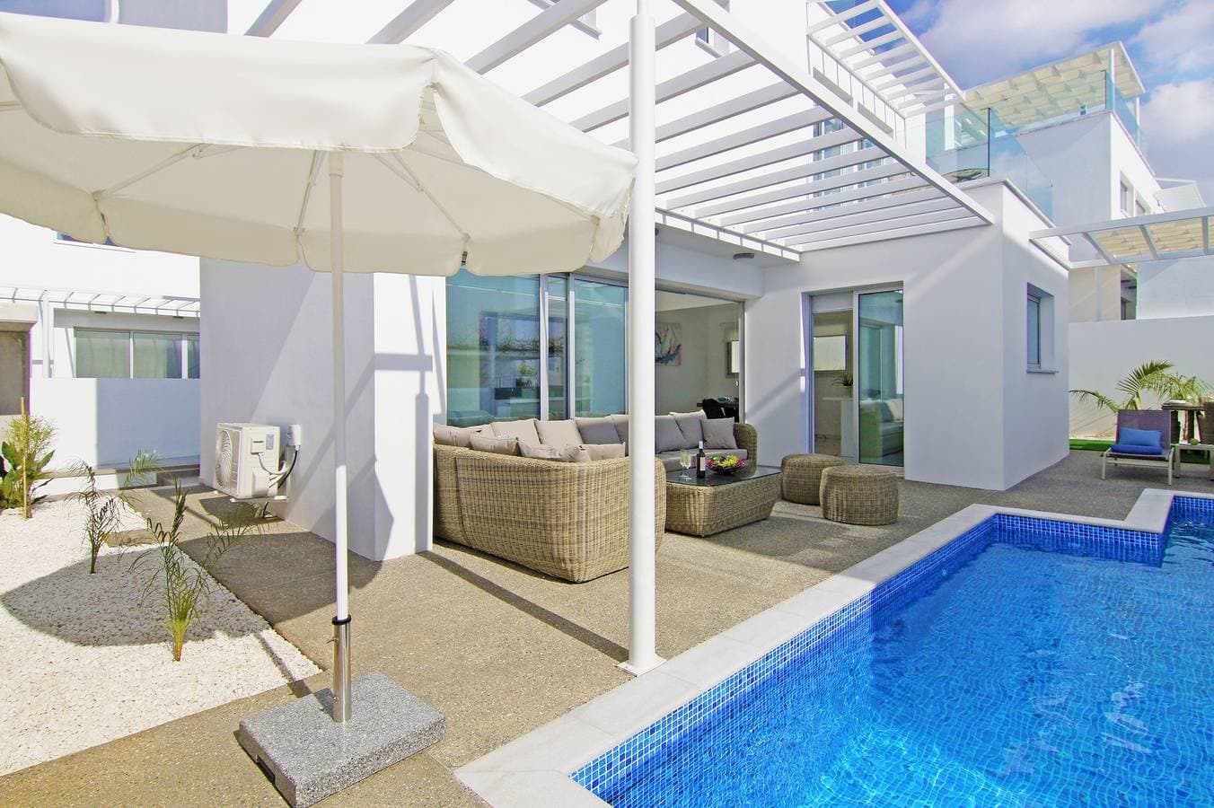 Foto 7 von 43: Villa für 7 Personen mit Garten