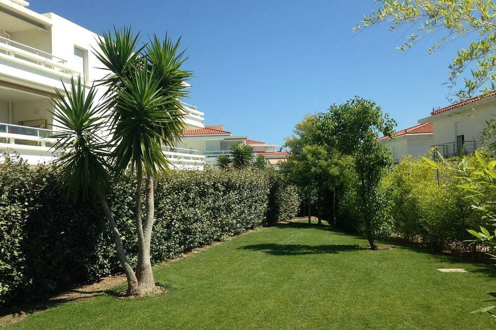 Foto 13 von 30: Neue Luxuswohnung mit Meerblick, Pool, Garage und Stränden 200m
