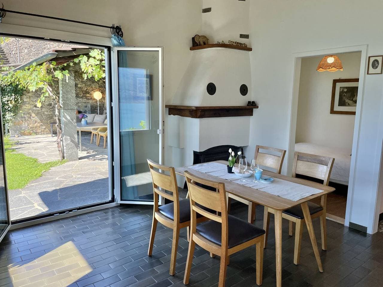 Foto 7 von 35: Ferienhaus an traumhafter Aussichtslage, absolut ruhig und abseits vom Strassenlärm