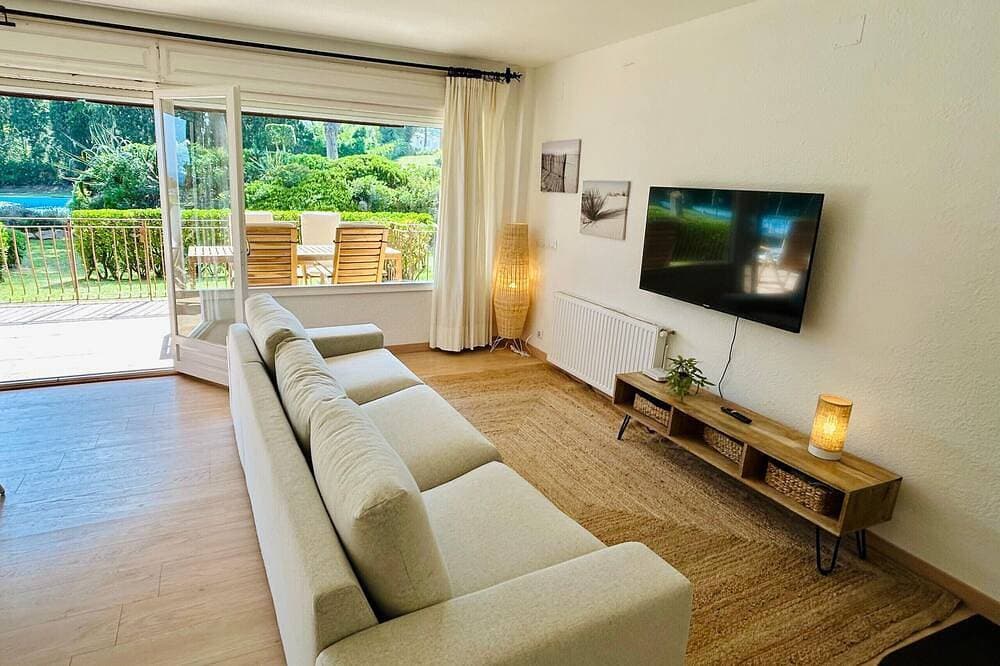 Foto 8 von 25: Illa 76 -Nice apartment with sea views, pool and near the beach of Calella