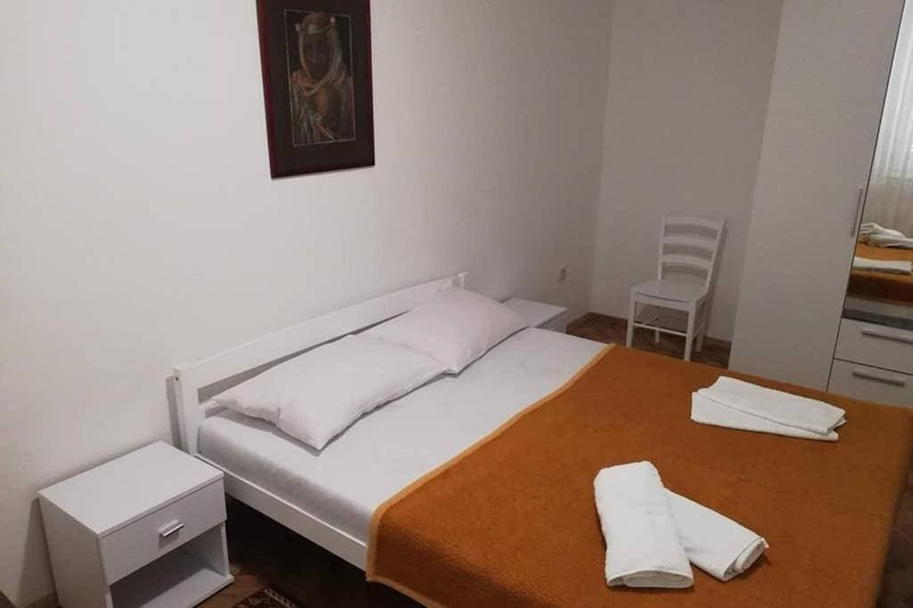 Foto 12 von 14: 4-Zimmer-Haus mit Balkon Banjol, Rab