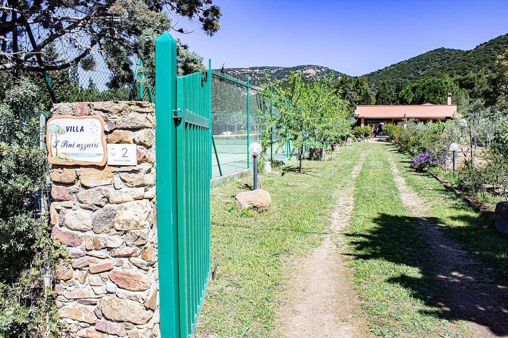 Foto 8 von 30: Villetta I Pini Azzurri, mit großem Garten und privatem Tennisplatz