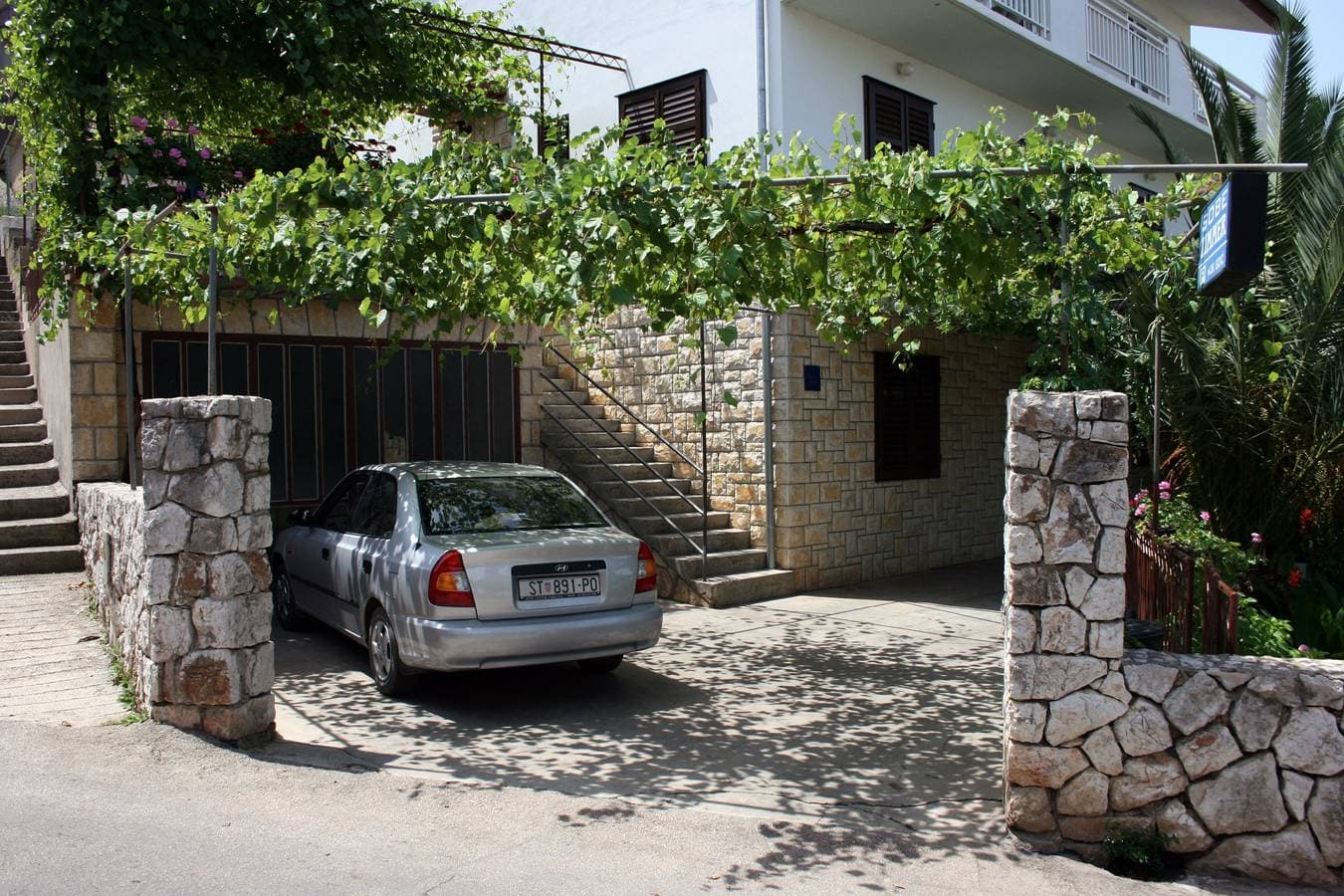 Foto 8 von 15: 1-Zimmer-Ferienwohnung mit Balkon und Meerblick Jelsa, Hvar A-196-e